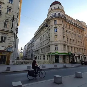 https://pension-lerner.vienna-besthotels.com